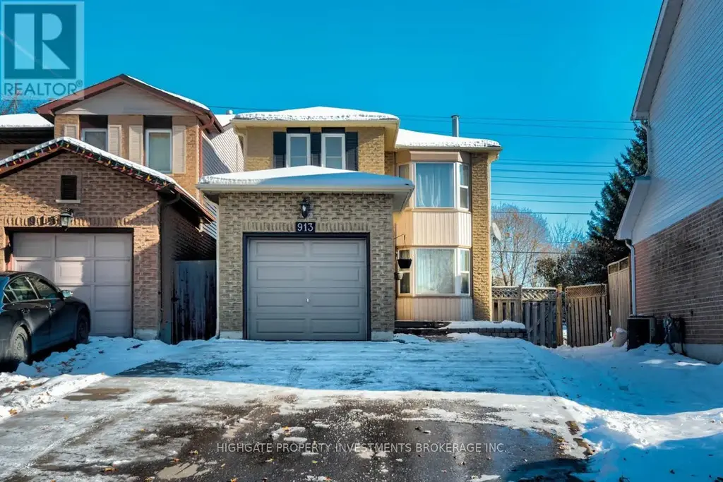 913 Dyer Court, Oshawa (Pinecrest)
